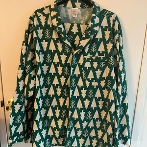 Hanna Andersson Green and White Pajama Top size M and and Bottom is a Large.